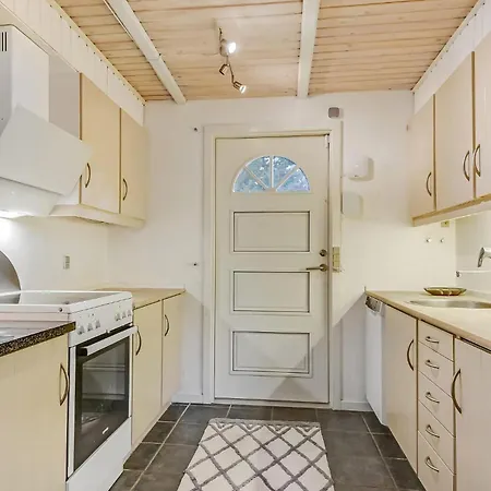 3 Bedroom Cozy In Feriehus *