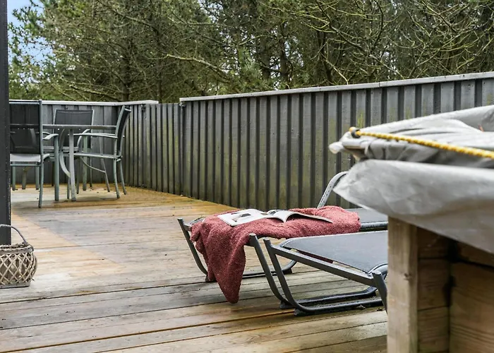 Ferienhaus 3 Bedroom Cozy In *